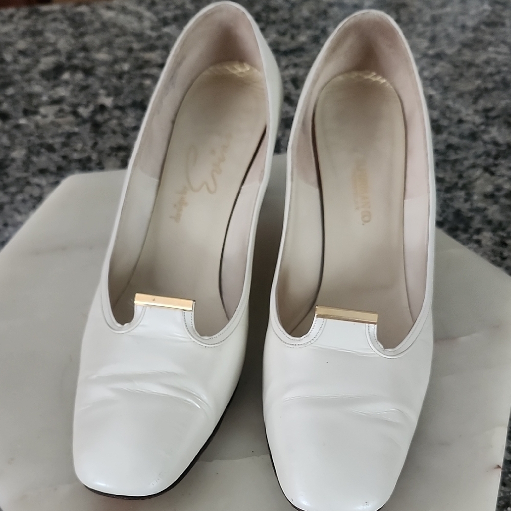 Vintage Sibley's Designed By Evins White Leather Pumps Size 8
